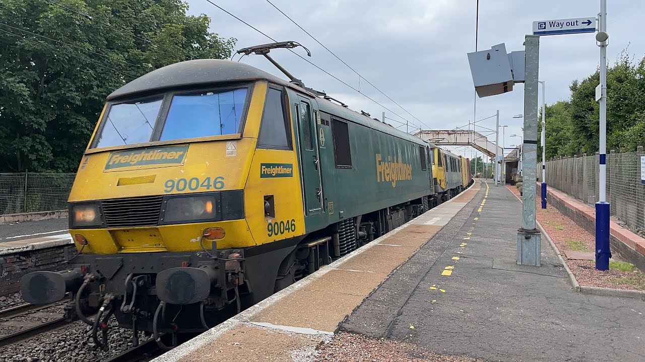 Trains at Carluke 04/09/2021 4K