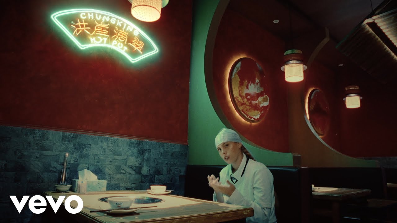 Ly Raine - Nieve (Prod. Pauet) (Visualizer)