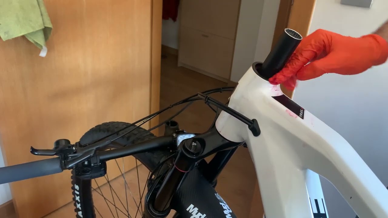 Mantenimiento dirección bicicleta Ebike