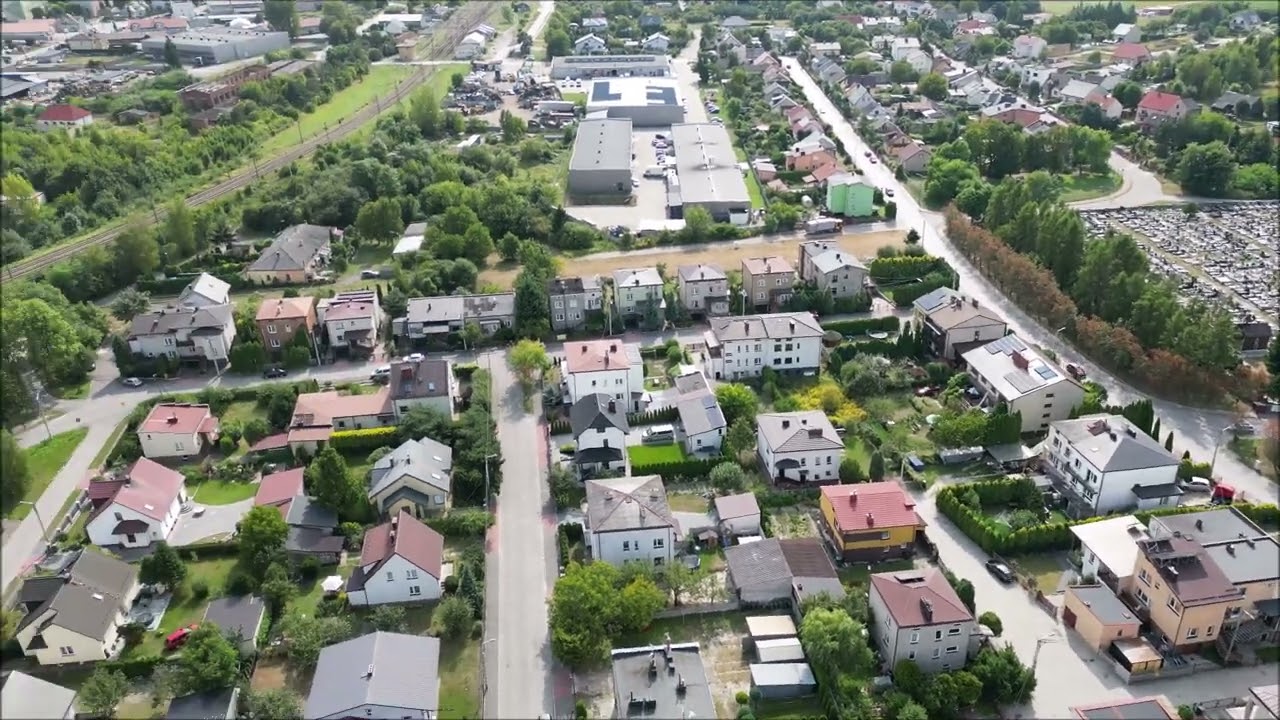 Zalew i okolice w Jędrzejowie   27 sierpień 2024 - filmy i zdjęcia z drona