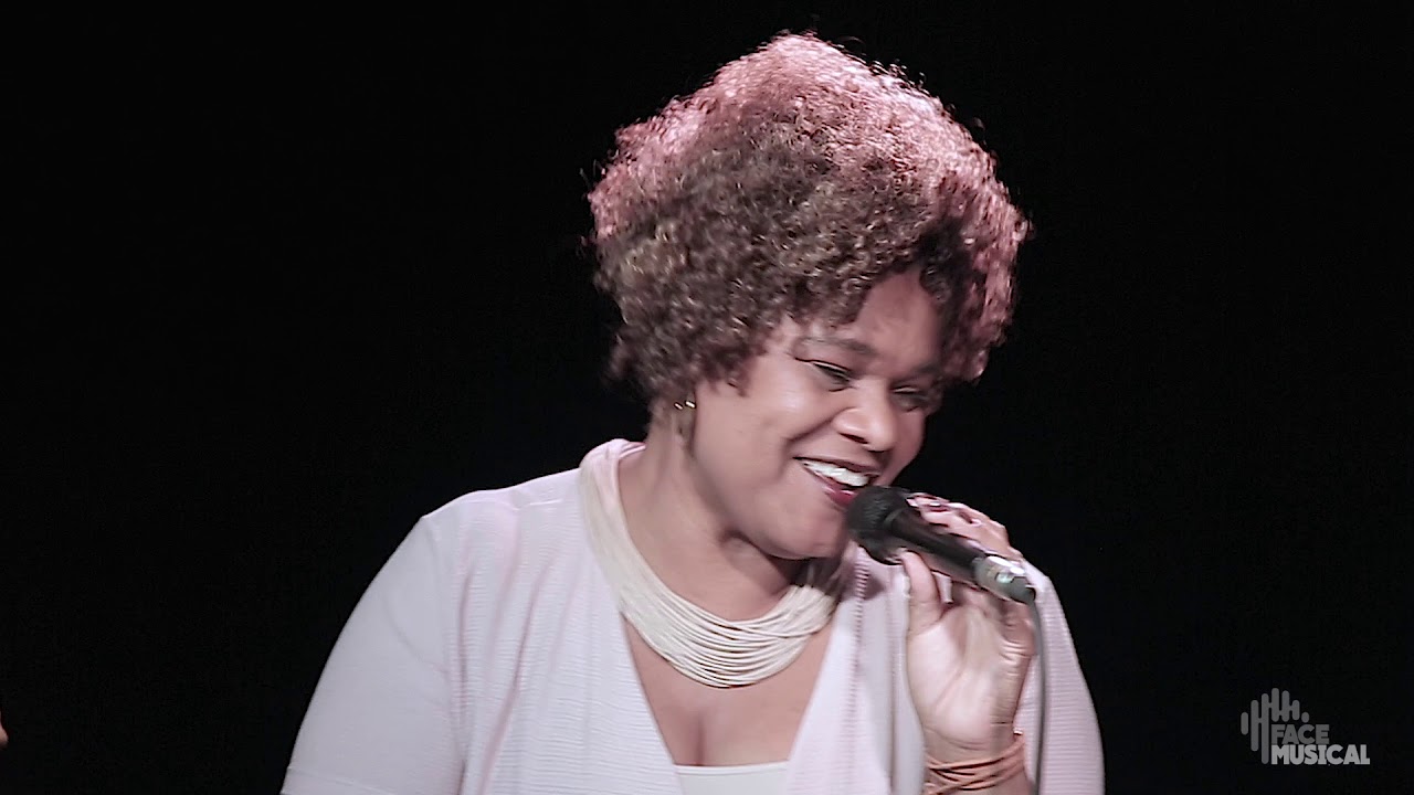 Alvorecer (Délcio Carvalho/Dona Ivone Lara) com Teresa Lopes no Programa Face Musical