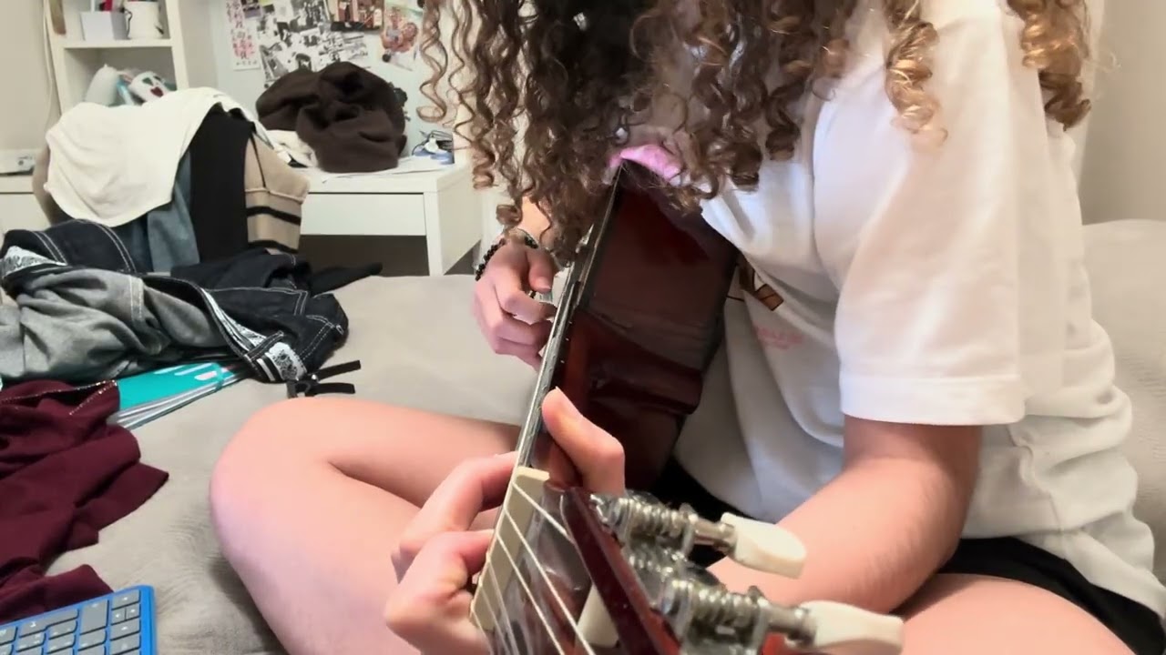 Not a lot just forever, Adrianne Lenker (cover)