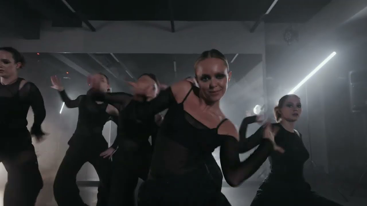 Choreo - Alenka - Fraules Dance Centre