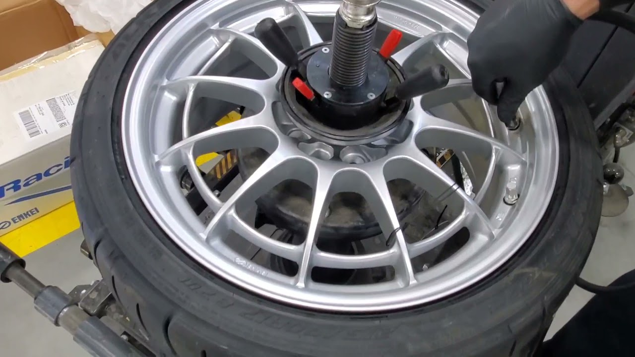 Enkei NT-03 mounting with Falken 615k