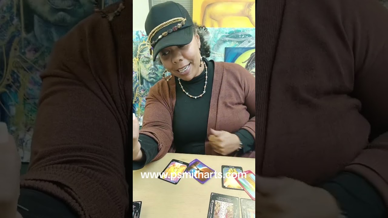 Live drawing and tarot reading 