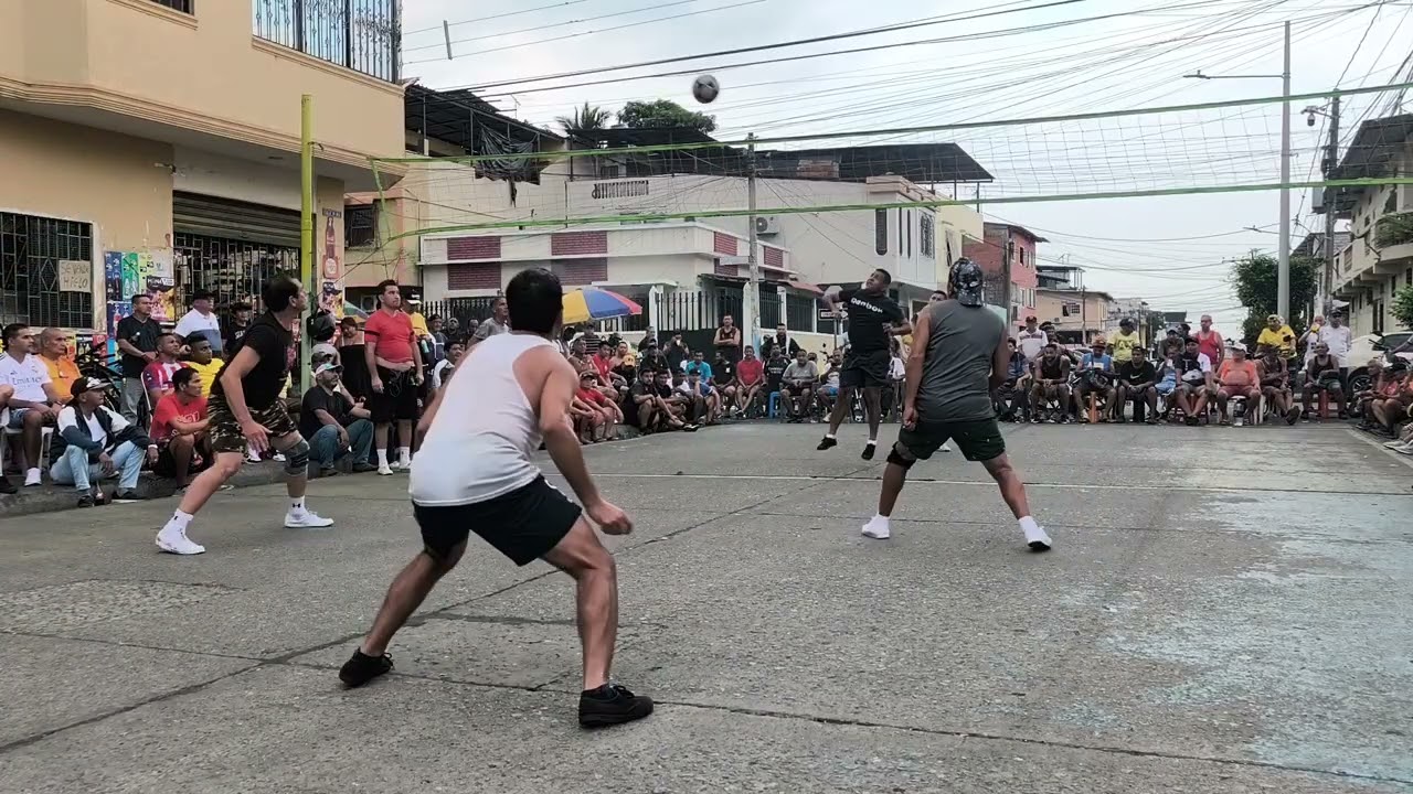 ECUAVOLEY PARTIDAZO 😱 LA LEYENDA 🆚 CLAUDIO 