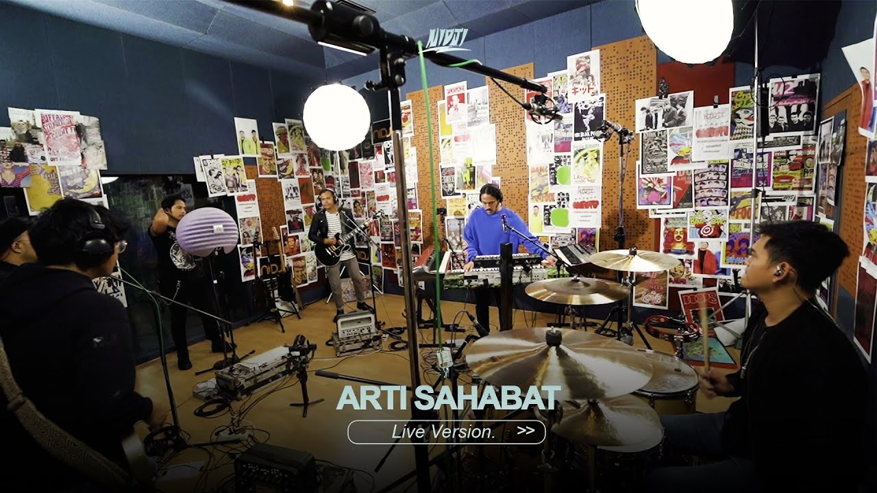 NIDJI - Arti Sahabat (Live Version) | Official Music Video