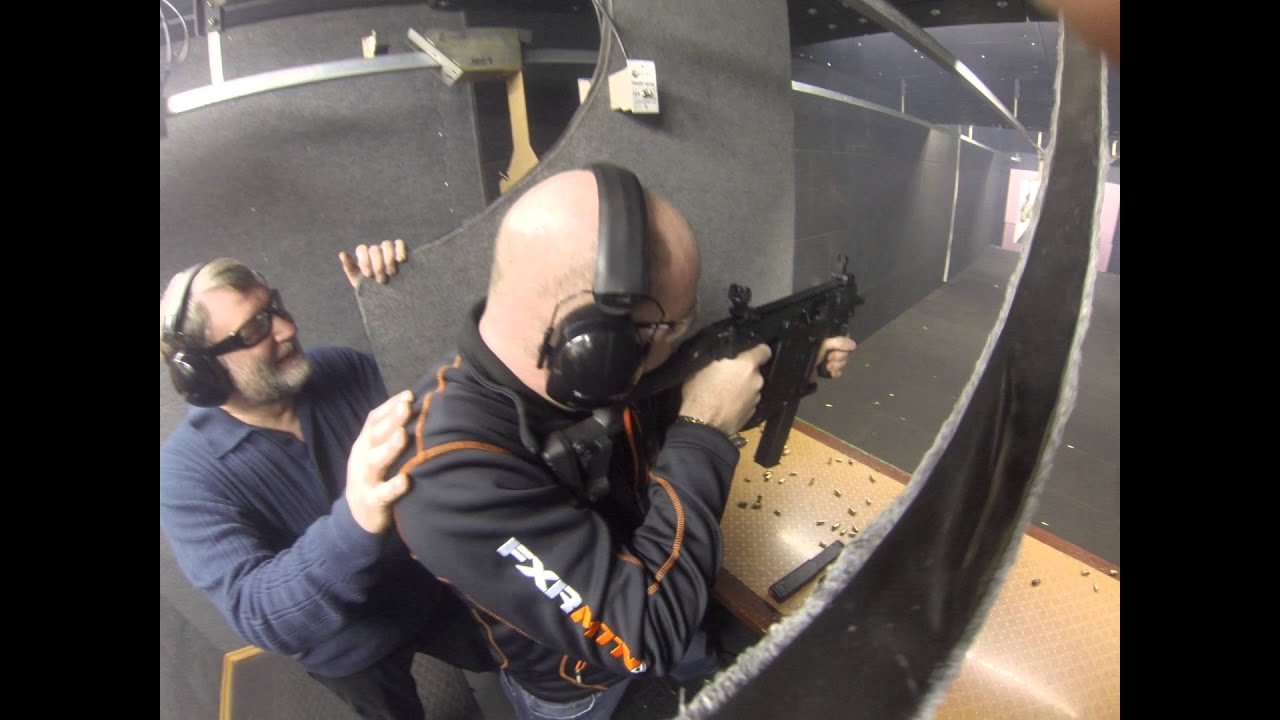 Shooting the full auto Kriss Vector