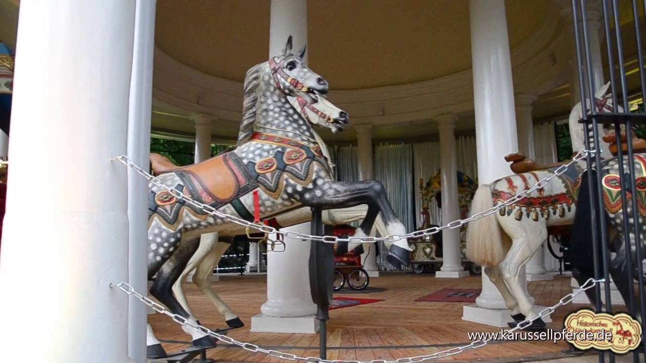 Historisches Karussell von 1780 Wilhelmsbad Eröffnung