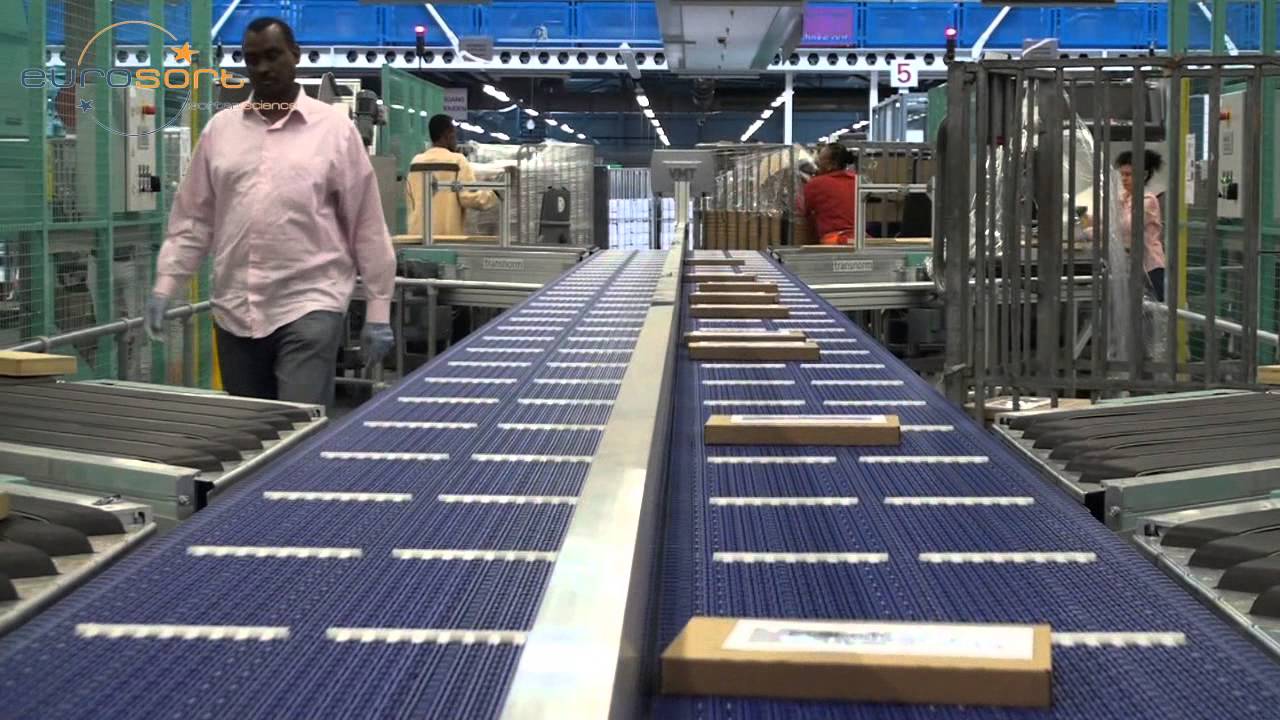 EuroSort Dual Split Tray (Bomb Bay) Sorter - Postal Sorting in the Netherlands