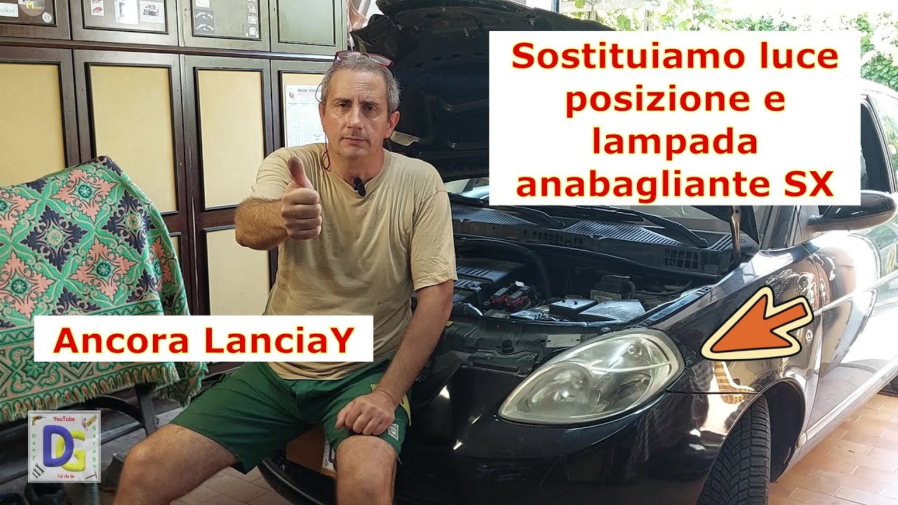Lancia Ypsilon, cambiare lampade faro SX, come si fa?  Lancia Ypsilon, how to change headlight bulb?