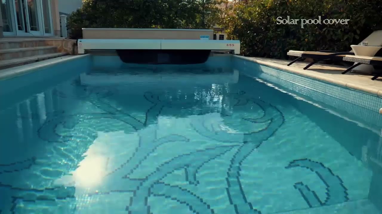 SOLAR POOL COVER - Neuartige elektrisch ausfahrbare Poolabdeckung mit Solareffekt