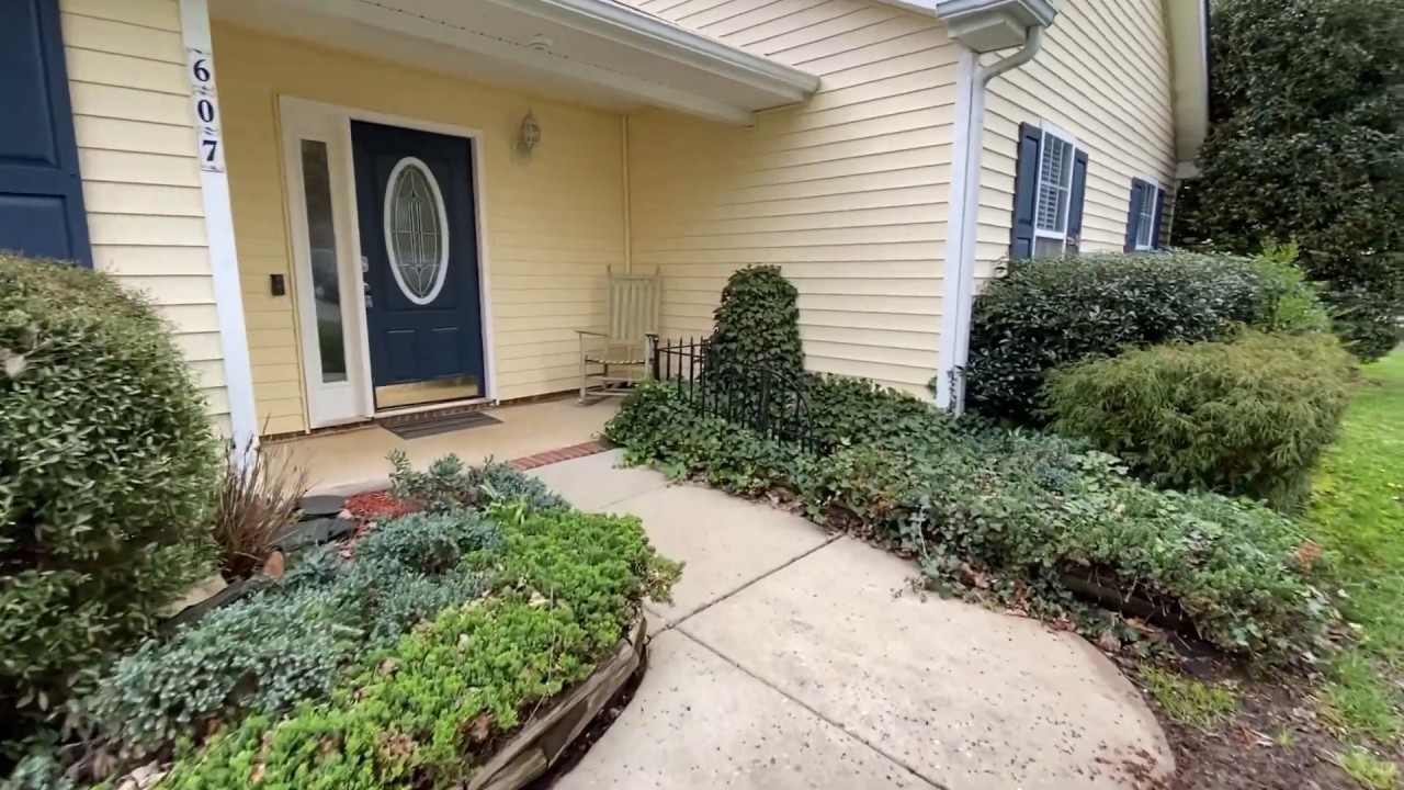 607 Fountainhead Court Greensboro, NC 27455