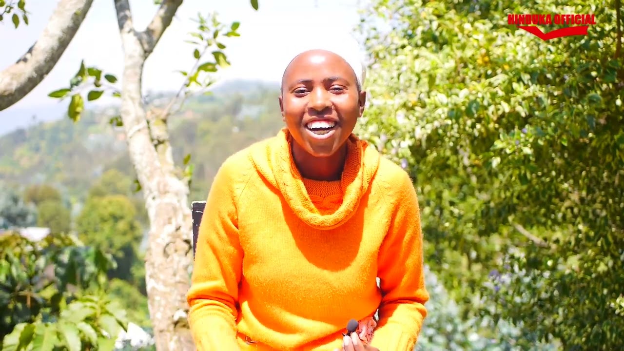 Wa muhanuzi muhura akakubwira ahazaza hawe azanye ubuhanuzi bukomeye....