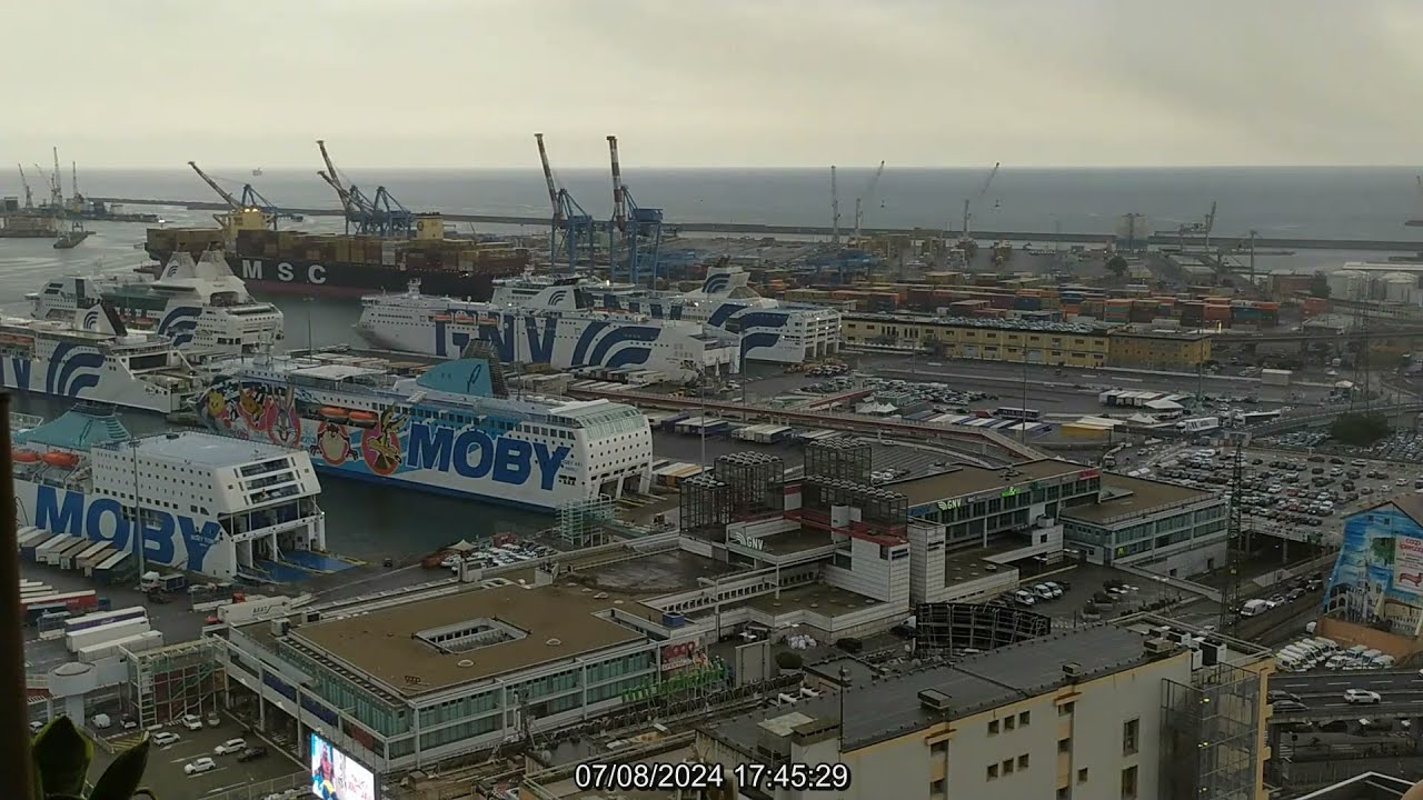 #43 07/08/2024 Timelapse del Porto di Genova (Italy) - 24 Ore in 6 Minuti a 240x