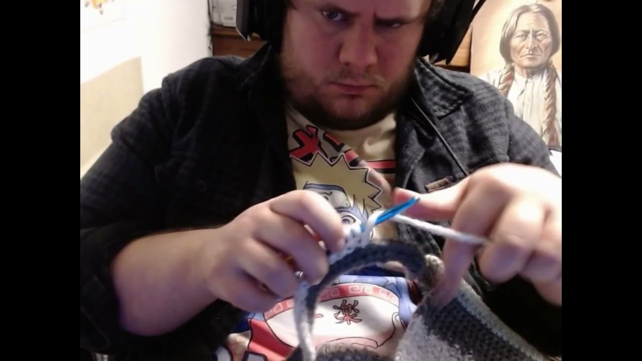 Crochet every day for 1 year #42 Twitch Stream.