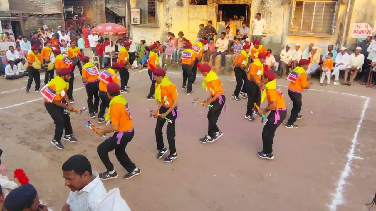 धामोड ता. राधानगरी येथील लेझीम स्पर्धेत प्रथम क्रमांकाचा मानकरी🥇जय बजरंग लेझीम मंडळ तिरवडे ता.भुदरगड
