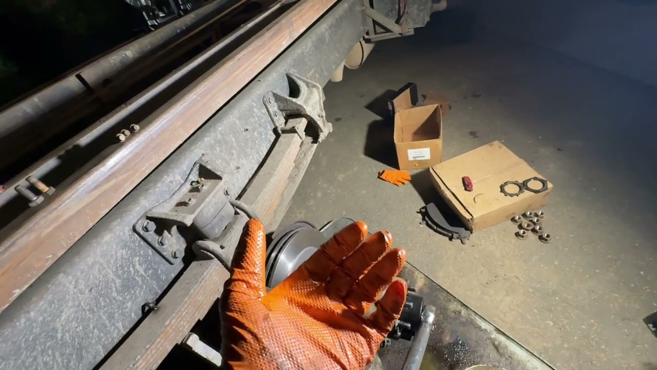 2001 international 4300 4200 4100 rear brake replacement rotors, pads, and calipers