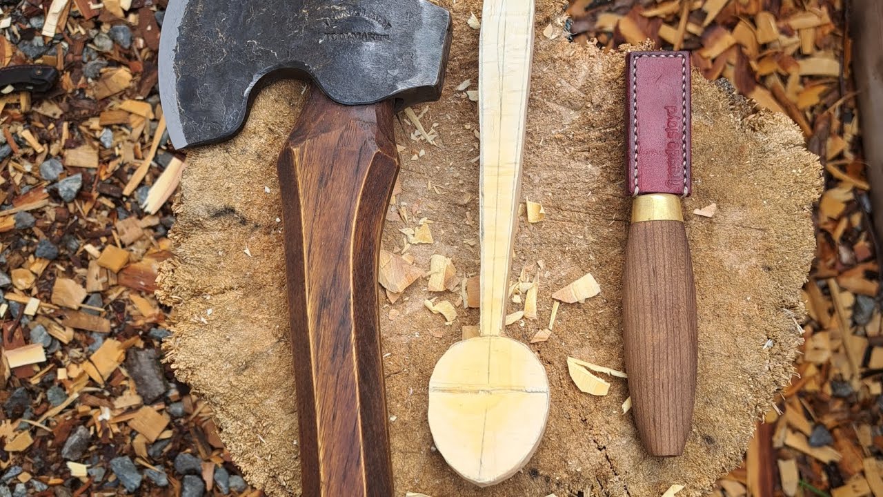 Axing Out an Apple Wood Eating Spoon RAW UNEDITED!