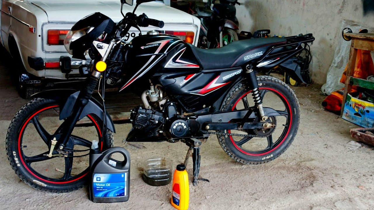 замена масла  на мотоцикле spark125. ПРОШОЛ ОБКАТКУ.