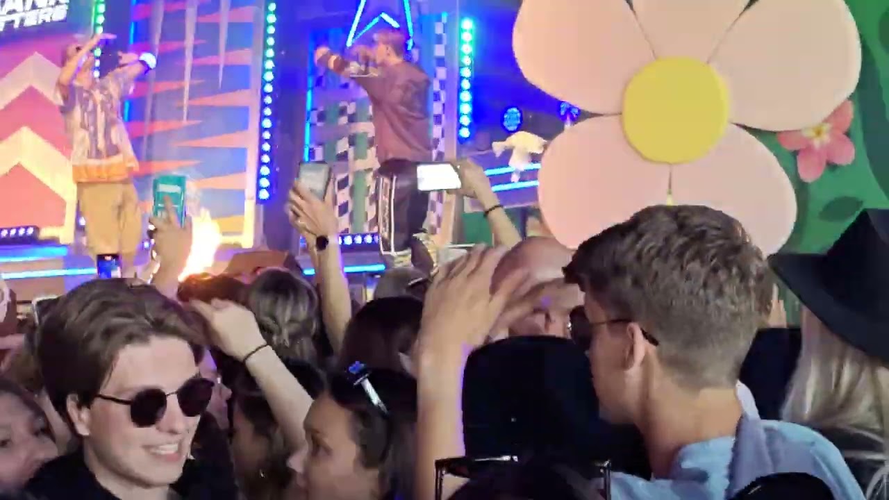 Bankzitters - Bali (Live @ Lingepop)