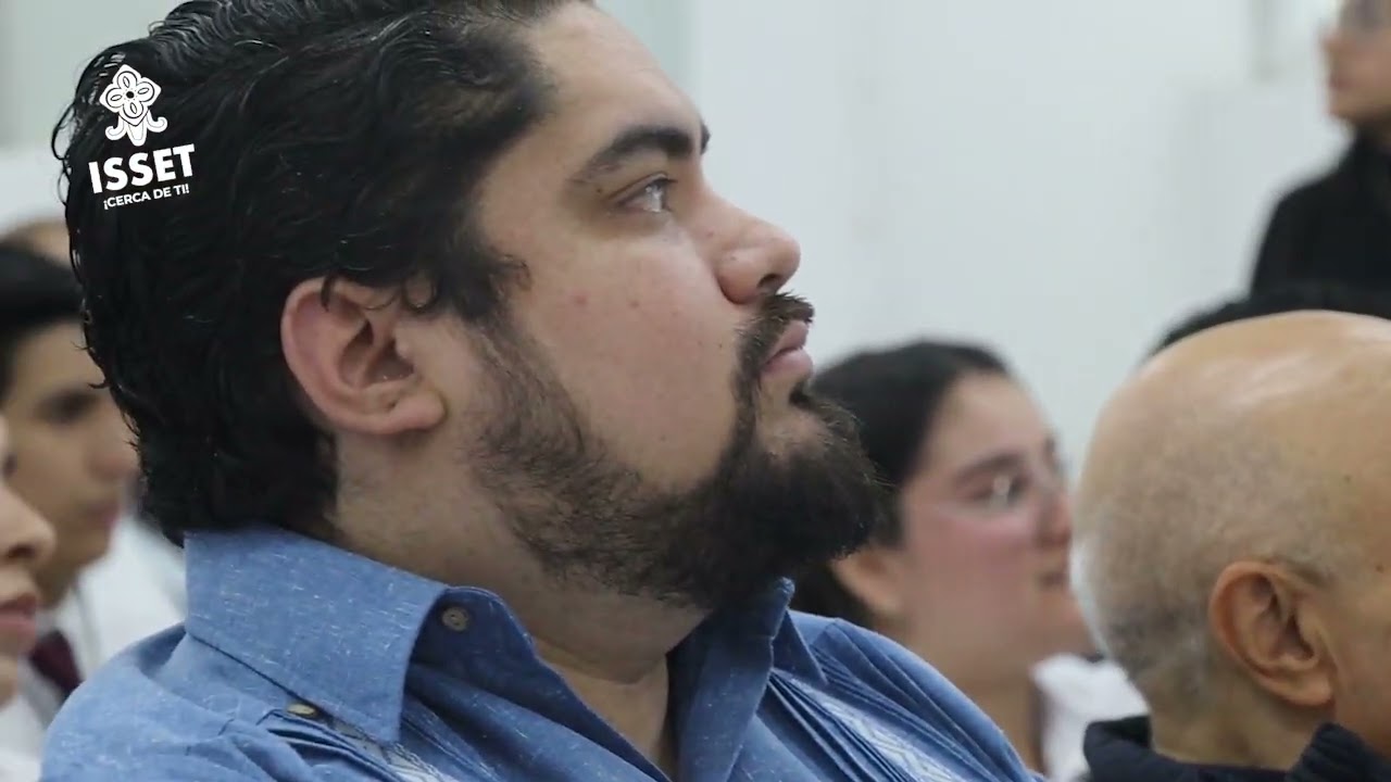 Entrega de batas a M&eacute;dicos Internos de Pregrado