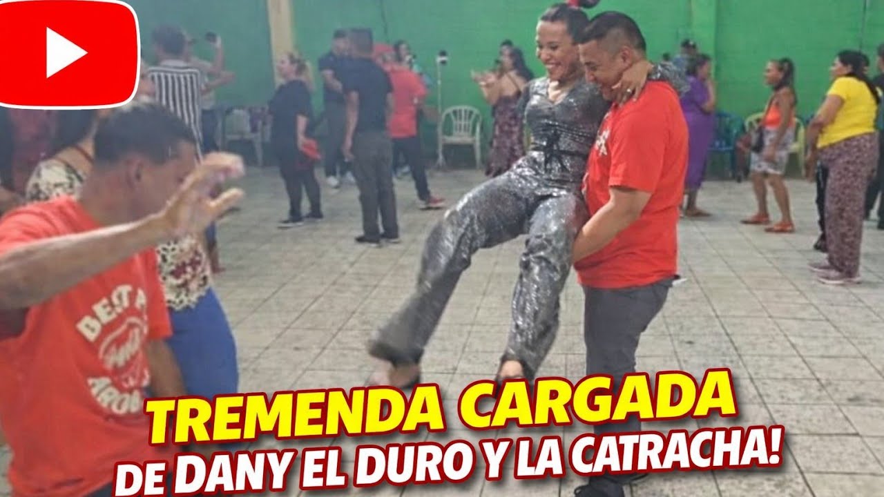 ¡Nadie lo podía creer! La cargada de Dany El Duro y La Catracha en pleno bailongo