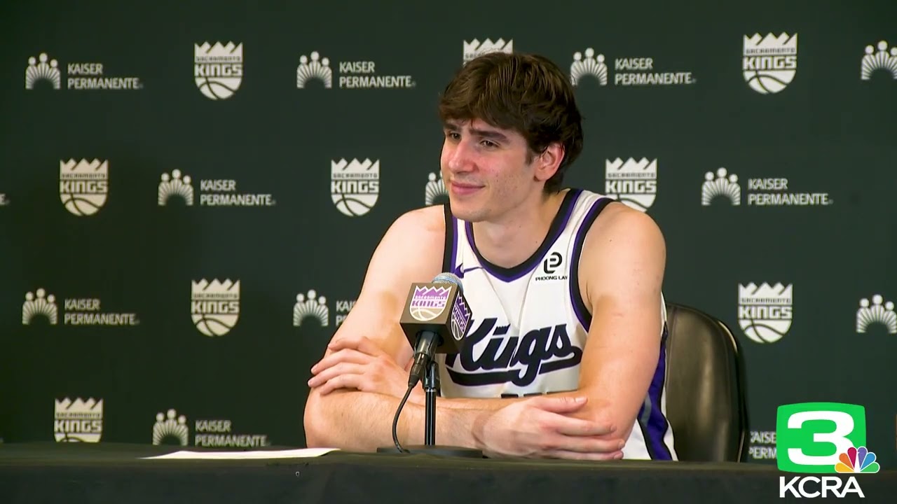 Maxime Raynaud on his double-double to help lift the Kings over Bulls 126-110, touch around the rim