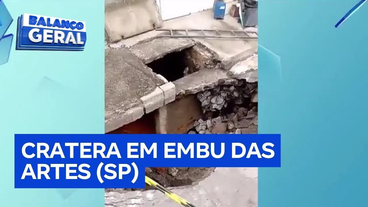 Balança Povão: Cratera em rua em Embu das Artes (SP) faz moradores deixarem suas casas