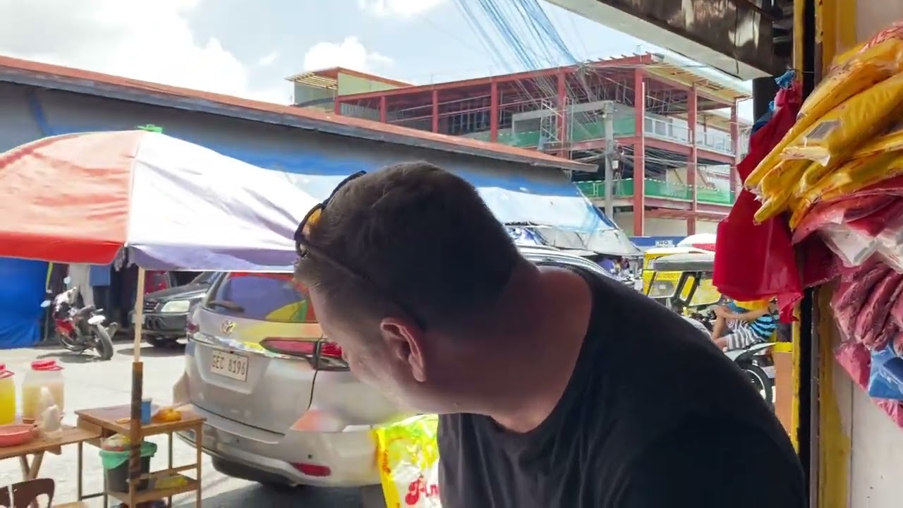 American citizen knows how to speak bisaya language 😊👏🏻🙌🏻