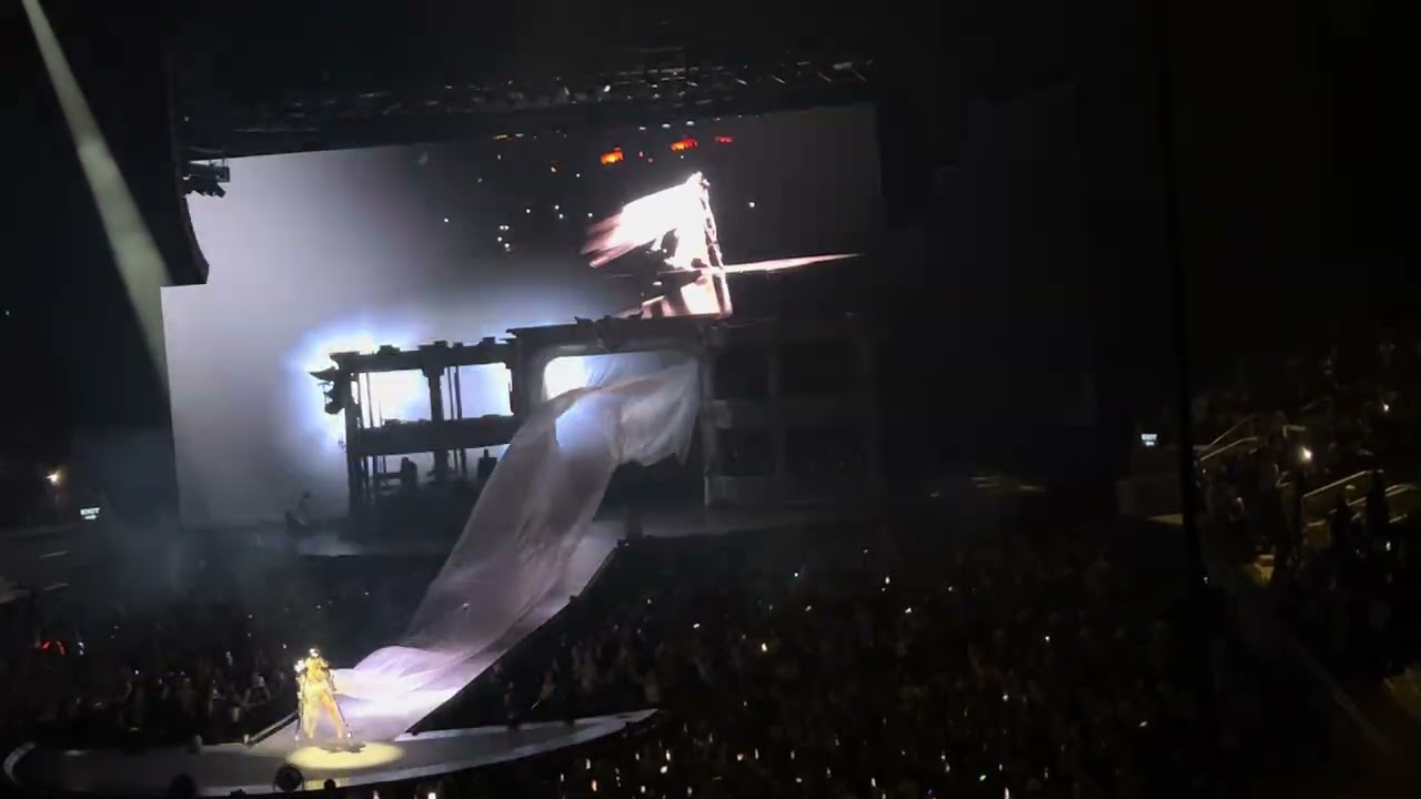 “PAPARAZZI” Lady Gaga at SF Chase, Live in Concert-Mayhem Ball Tour 7/22/25