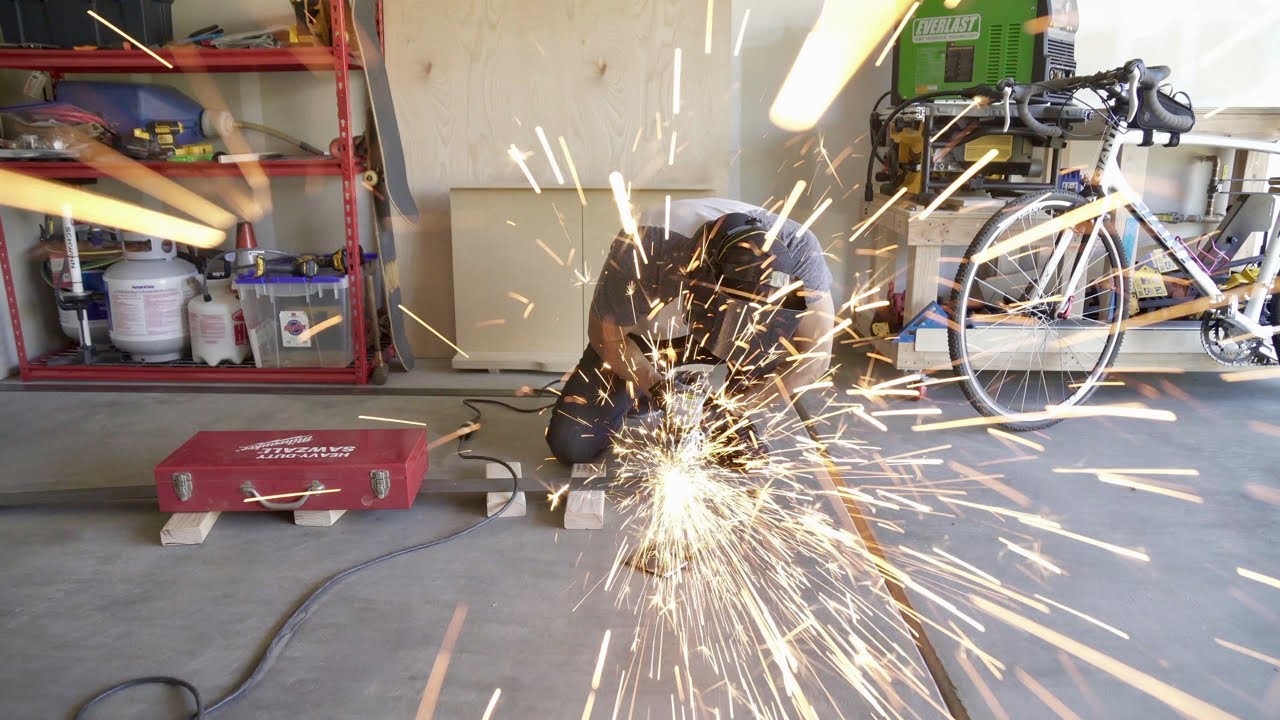 My first time angle grinding metal (unboxing DEWALT DWE402)