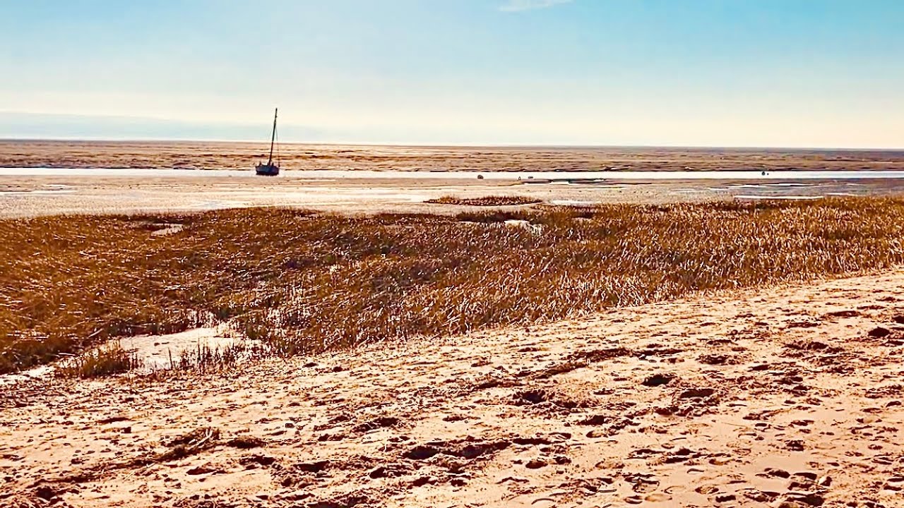 Walk Around Wirral Country Park. Thurstaston To Heswall. Very Surprising! 28 March 2019