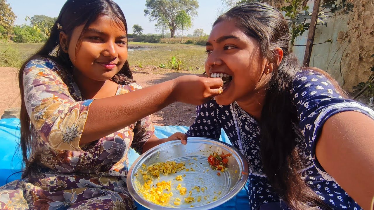 Khusboo apan hath se kaba khilat he mola khana ?🥹😍😜