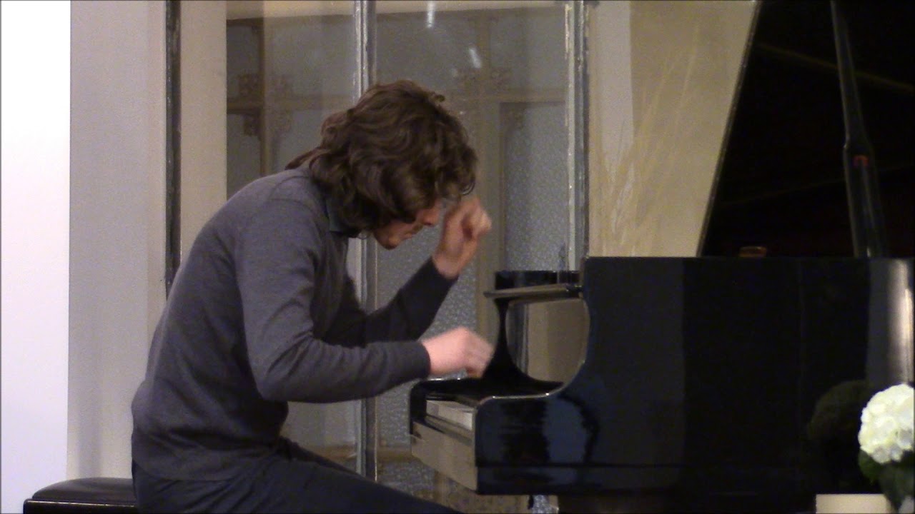 Concorso pianisti Paolo Salvi Grieg Marcia degli Gnomi