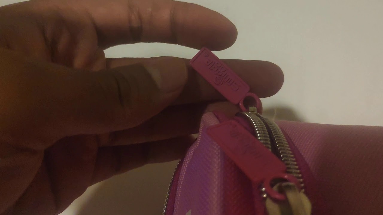 Perbedaan TAS Smiggle yang Asli dan Palsu