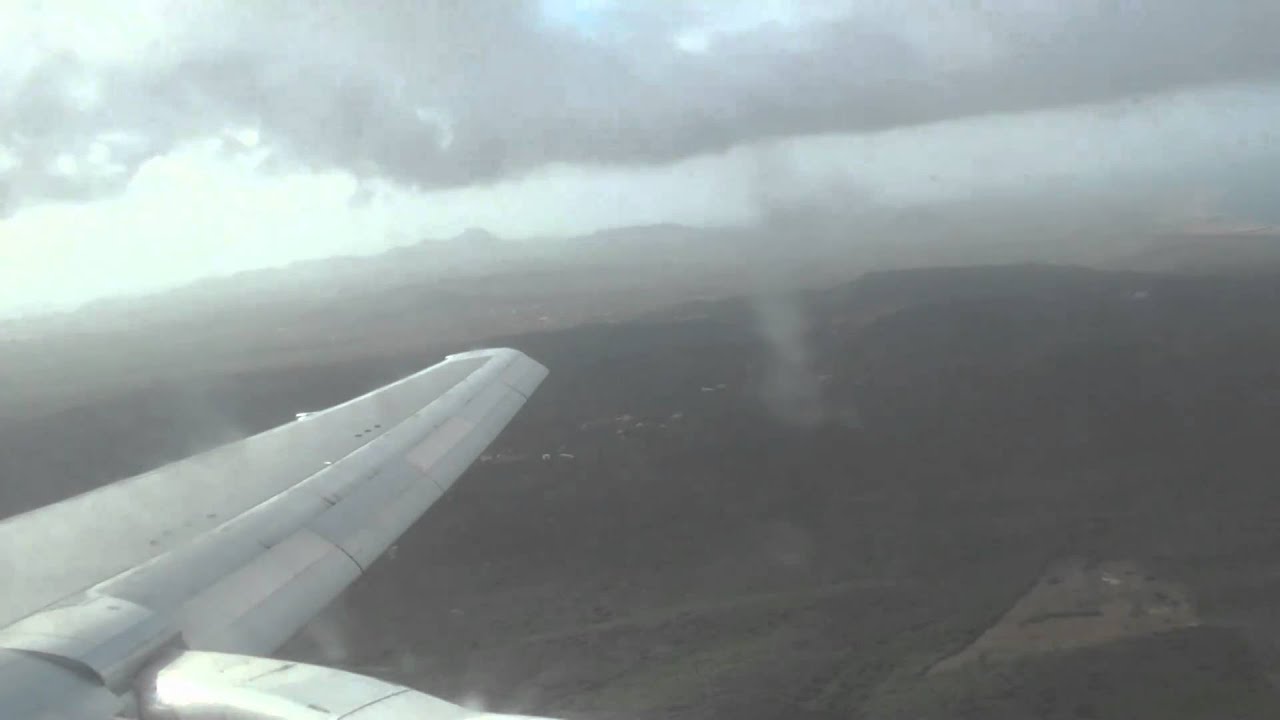 Arkefly - Landing Curacao B767-300ER