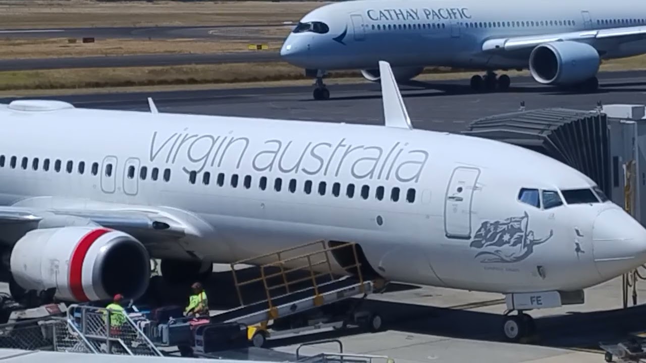 Watching Planes @ Adelaide International Airport South Australia 