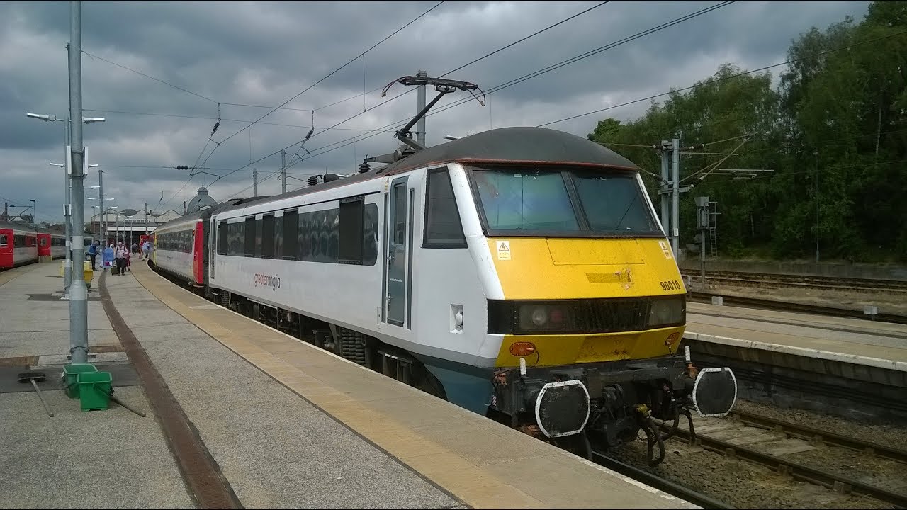 (HD) Greater Anglia 90010 + MK3s + DVT 82114 at Norwich on 1P35. 3.7.17