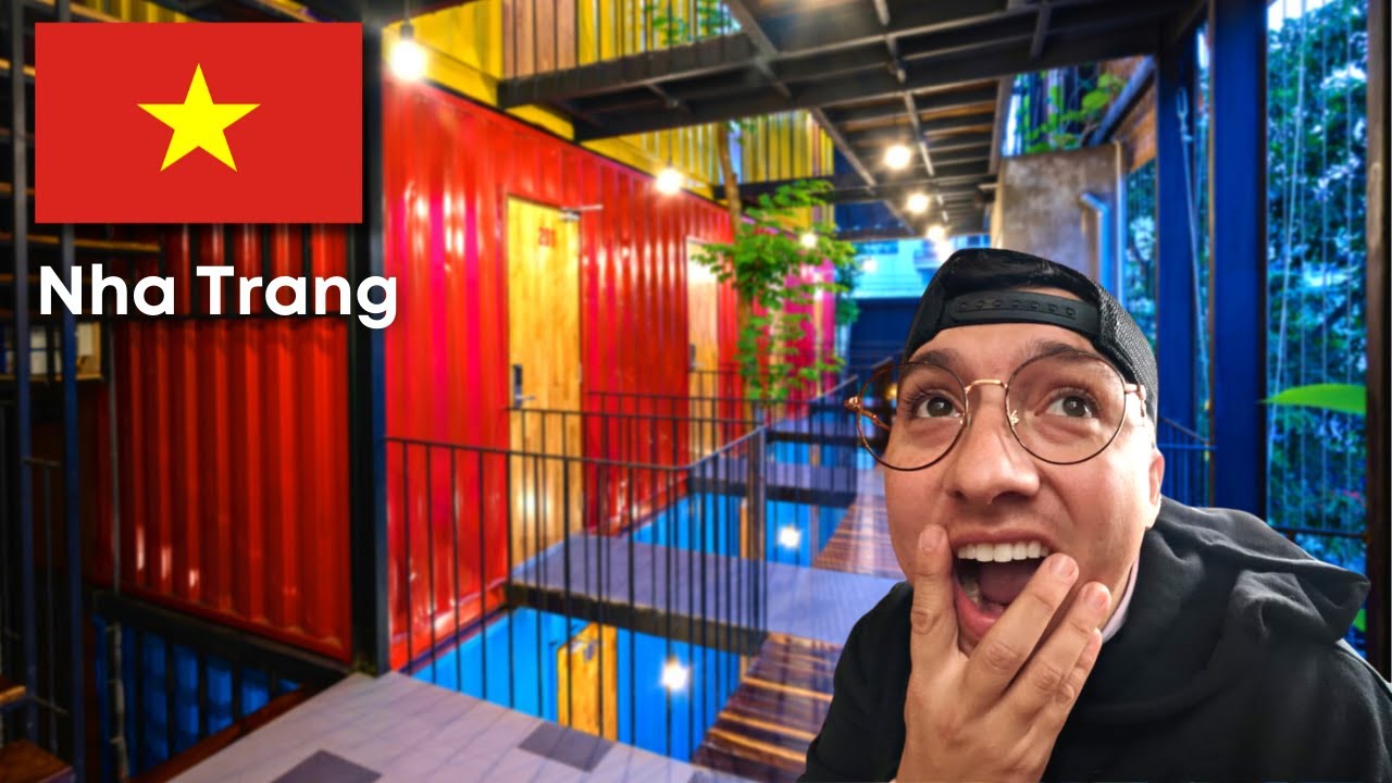 $7 CONTAINER HOSTEL IN NHA TRANG, VIETNAM! 🇻🇳