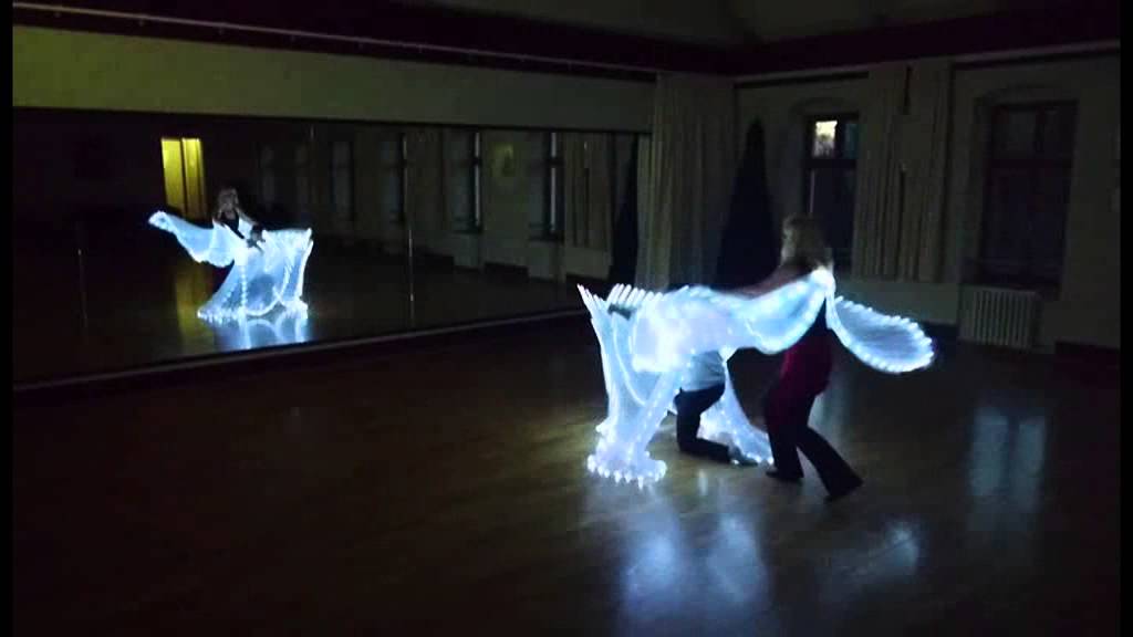 Bauchtanz Magdeburg - Training mit LED-Wings