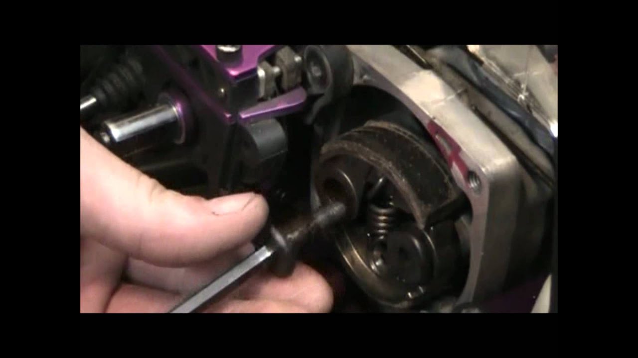 how to replace a clutch baja 5b,5t.sc,ss