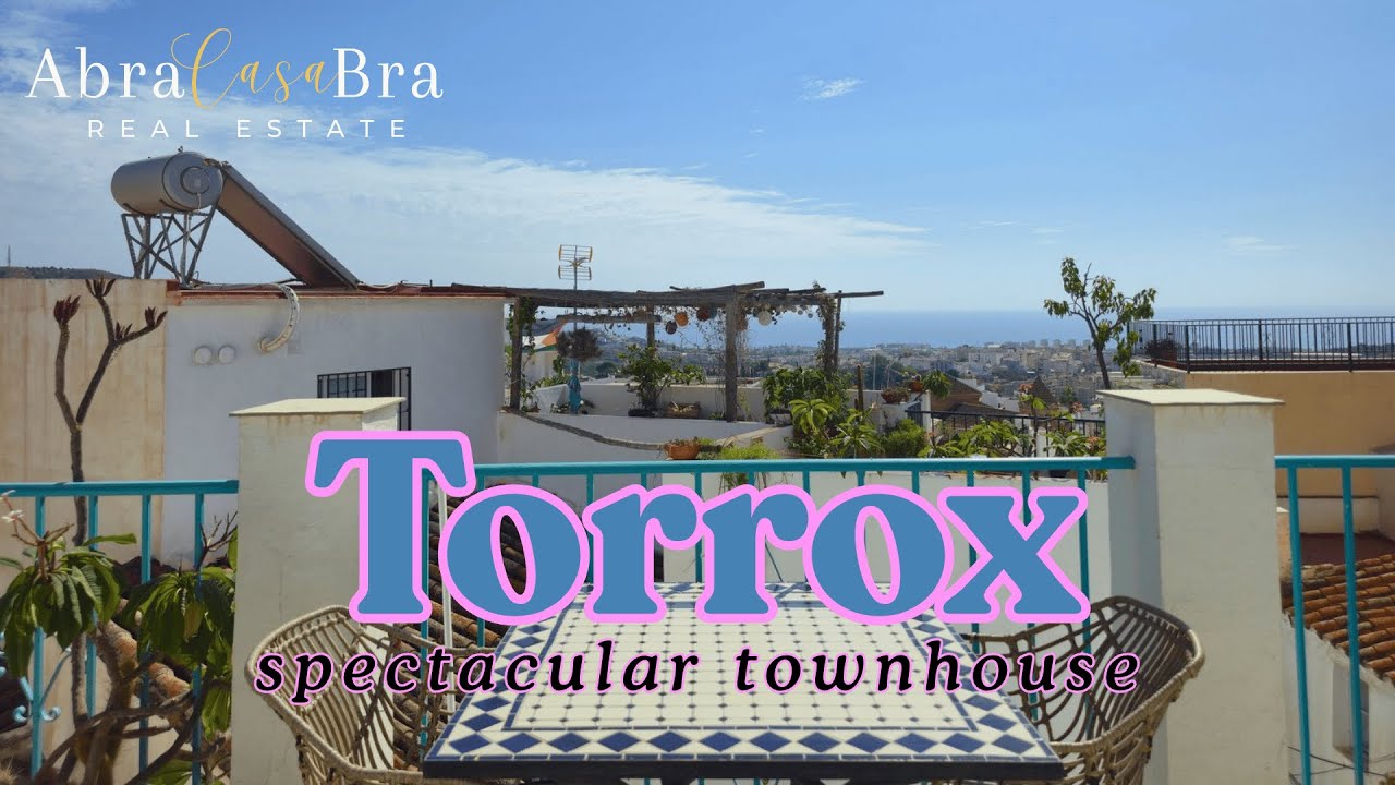 Spectacular townhouse in one of the most picturesque villages on the Costa del Sol Torrox, Málaga