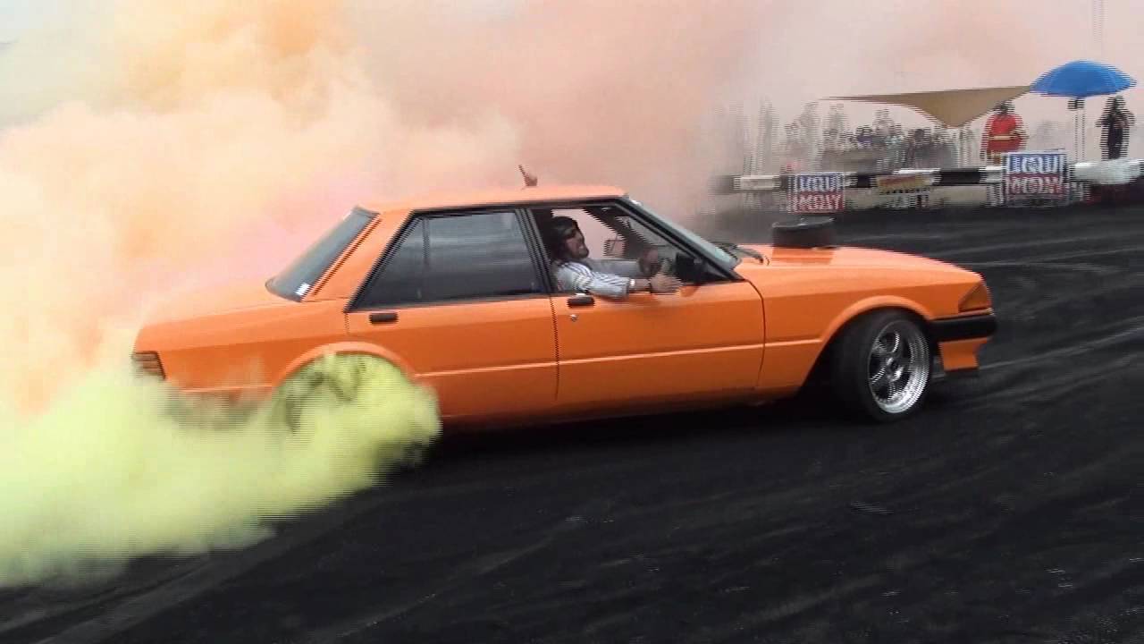 The World's Most Colourful Burnout!