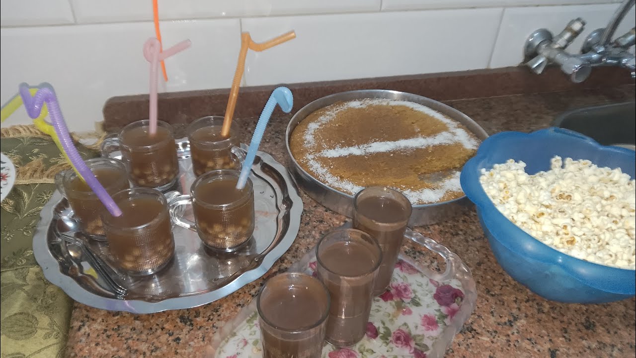 ما أحلاا ليالي الشتاء  مع الحلبسه   والهوت شوكيلت