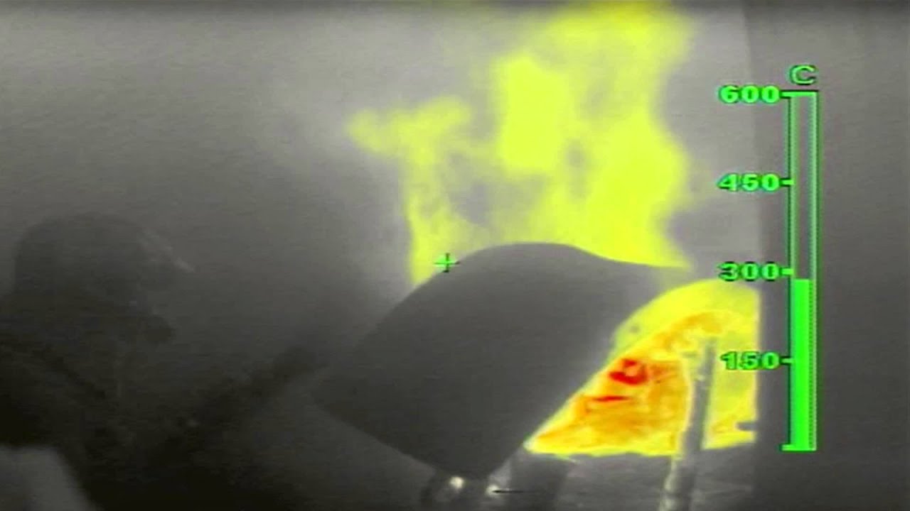 Instructievideo Veilig binnentreden (9/10) Blussen brandende materialen