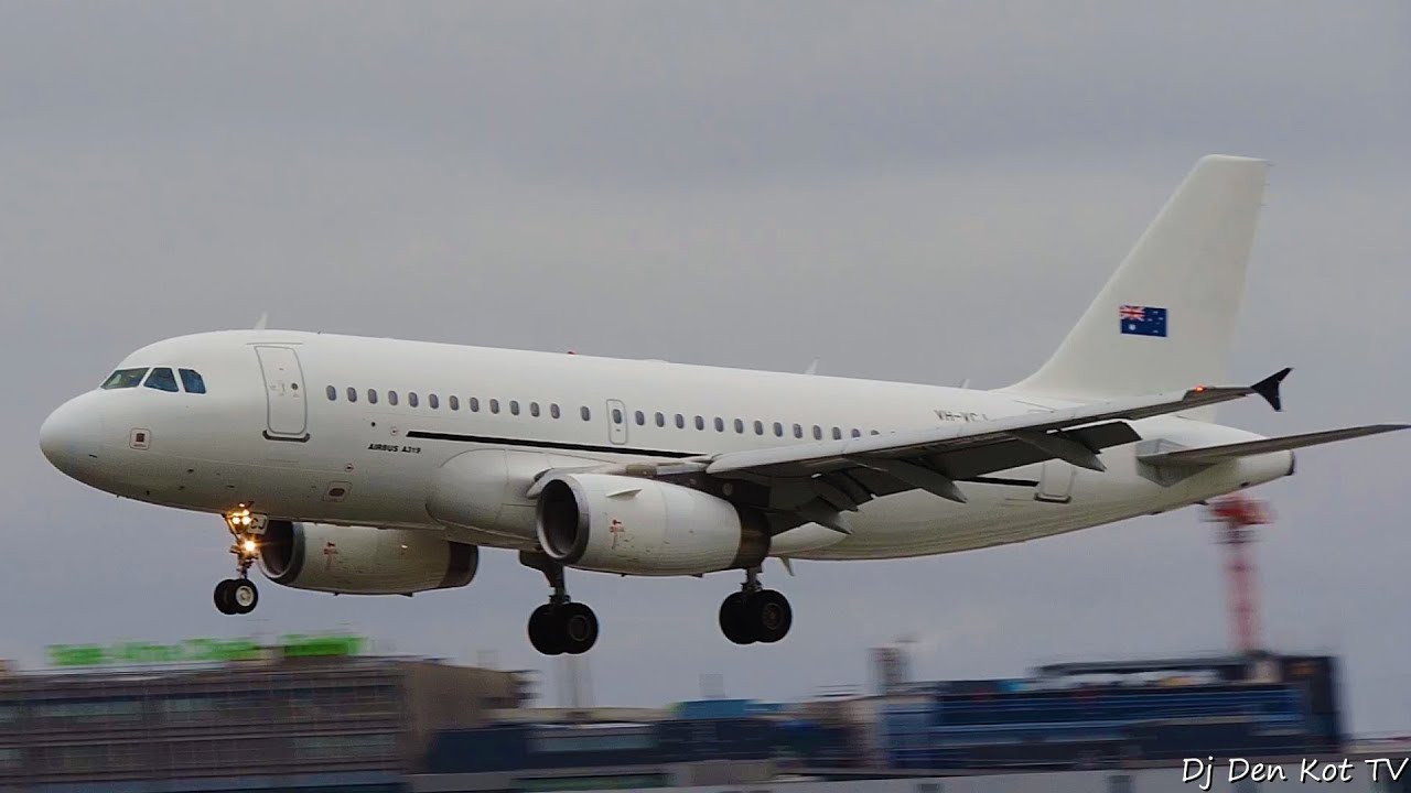 Skytraders A319 at Dublin Airport