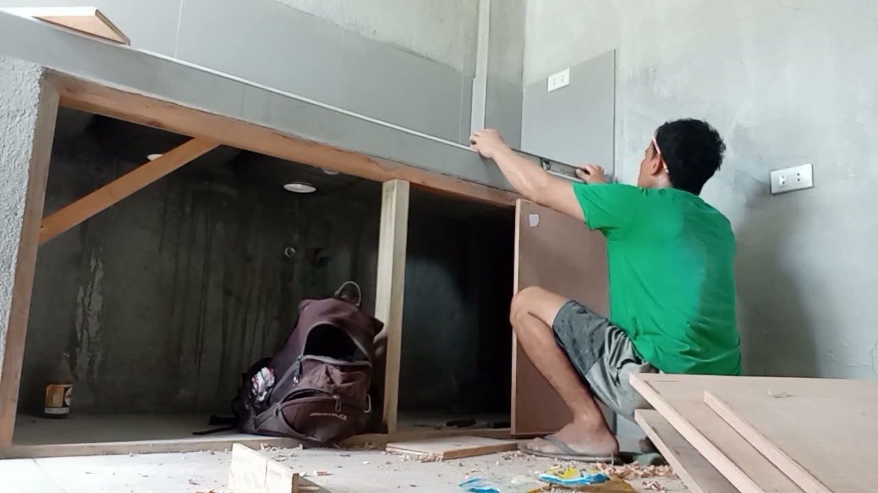 pagawa at pag kabit Ng pinto sa ilalim Ng lababo part #2