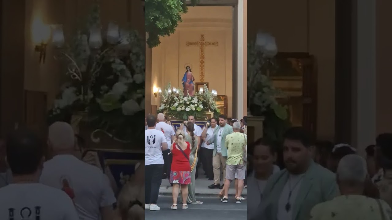 Procesión de la virgen de Nuestra señora de los Ángeles patrona del barrio de los Ángeles Alicante