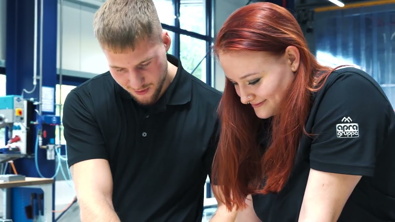 Starte jetzt deine Ausbildung oder dein duales Studium bei der apra-gruppe 💙